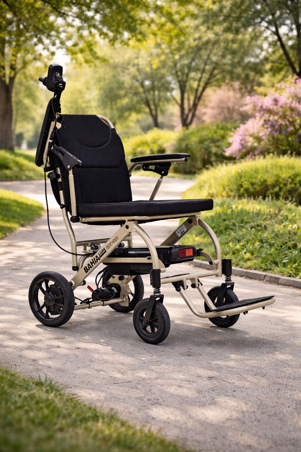 Silla de ruedas eléctrica ligera Bahia Light 1498SE